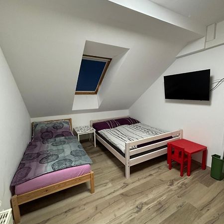 Atemberaubendes Loft Mit Pool Viena Exterior foto
